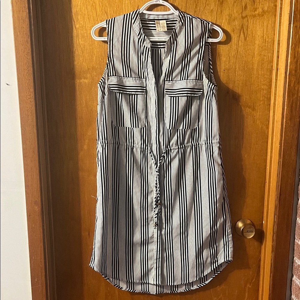 Japna Black and White Striped Sleeveless Shirt Dress Medium